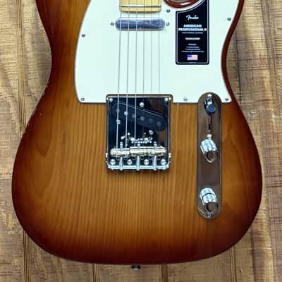 Fender American Professional II Telecaster with Maple Fretboard 2022 - Sienna Sunburst image 1