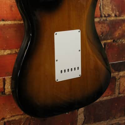 2022 Fender American Original '50s Stratocaster – 2-Color Sunburst image 4