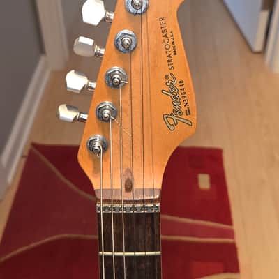 Fender Jeff Beck Artist Series Stratocaster with Lace Sensor Pickups 1991 - 2000 - Midnight Purple image 7