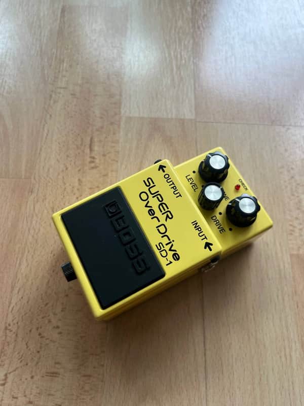 Boss SD-1 Super OverDrive (Silver Label) 1997 - Present - Yellow image 1