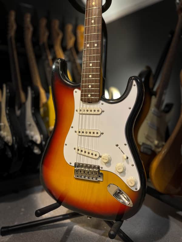 Fernandes RST 50 64 Revival 80's Sunburst, Great Stratocaster Copy