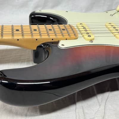 Fender American Professional Stratocaster HSS Shawbucker Guitar 2016 - 3-Color Sunburst / Maple Neck image 20