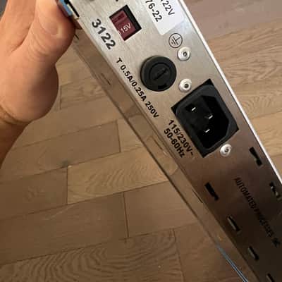 API 3122V 2-Channel Microphone Preamp 2022 - Present - Blue image 13