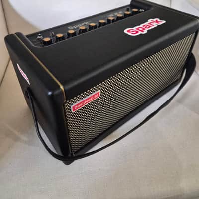 Positive Grid Spark 40 40-Watt 2x4" Modeling Guitar Combo 2020 - Present - Black