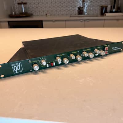 Daking 52270 Mic Pre and EQ 2010s - Green image 2