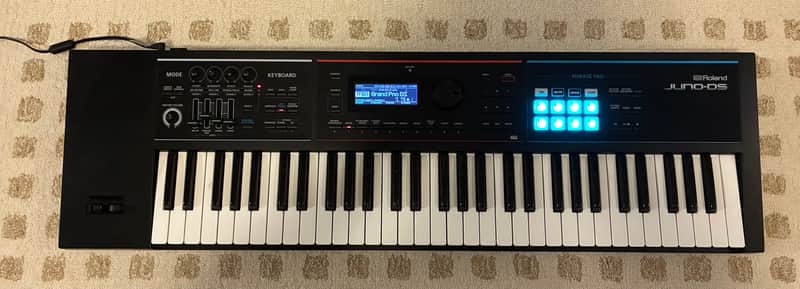 Roland Juno DS61 Synthesizer 2018 - Present - Black image 1