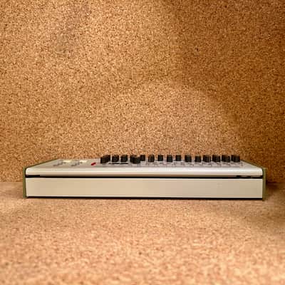 Roland TR-09 Rhythm Composer – Warranty image 3