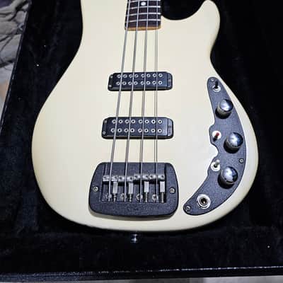 G&L El Toro 1988 - White image 8