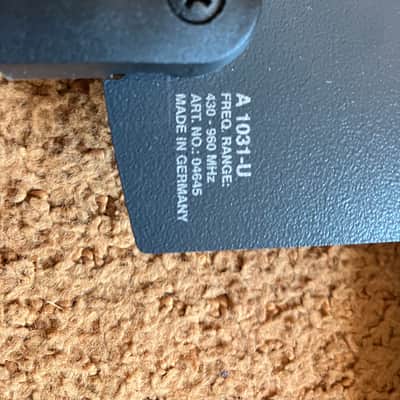 Sennheiser A 1031-U Paddle Antenna for EW Wireless Systems (430 - 960 MHz) 2021 image 3