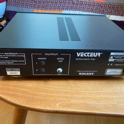 Vecteur D-2 CD Transport 1990s image 6