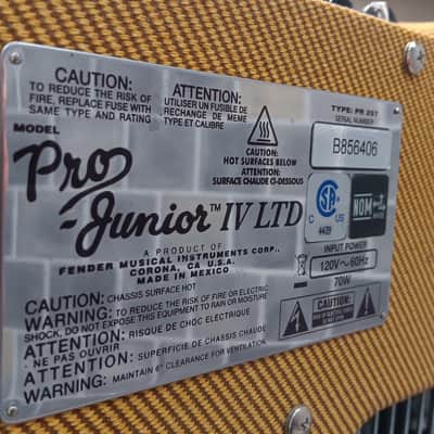 Fender Pro Junior IV LTD 15-Watt 1x10" Guitar Combo 2021 JENSEN Alnico (CLEAN) - Lacquered Tweed image 6