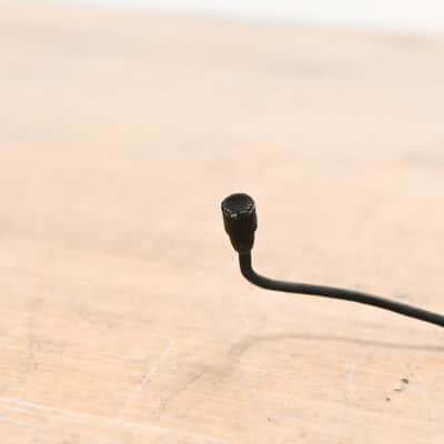 Sennheiser MKE 2 Lavalier Lapel Mic w/ 3-Pin Lemo Connector - Black CG012BR image 2