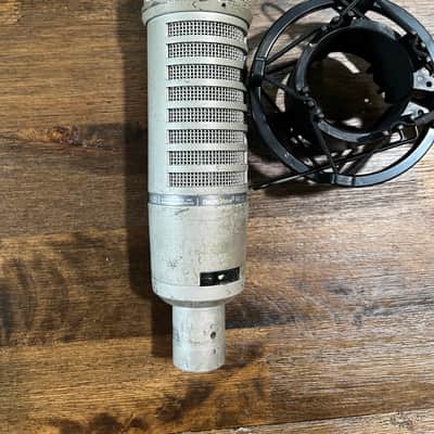 Electro-Voice RE20 Cardioid Dynamic Microphone 1968 - Present - Gray image 6