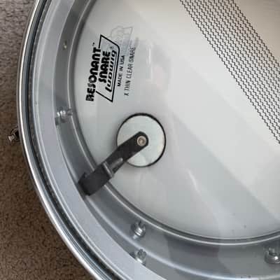 Ludwig Acrolite 5x14" Aluminum Snare Drum with Blue/Olive Badge image 7