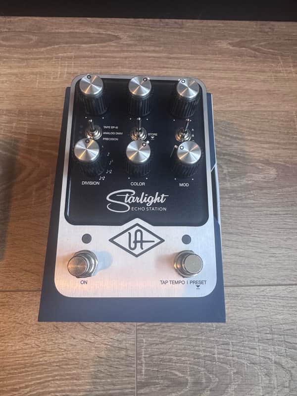 Immagine Universal Audio Starlight Echo Station 2021 - Present - Silver - 1