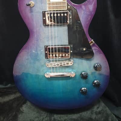 Gibson Les Paul Studio 2024 - Blueberry Burst image 3