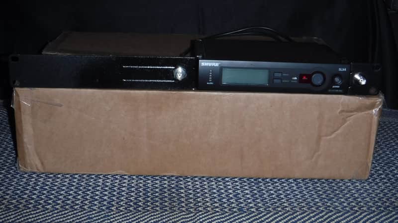 Shure SLX4 Wireless Receiver. J3 Frequency Band. 1U rack mount. image 1