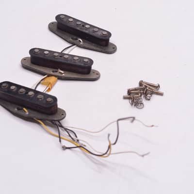 1979-1980 Vintage Set of Fender Stratocaster Pickups Gray Bottom Flat-Pole 100% Original 1970's with Springs and Screws image 4