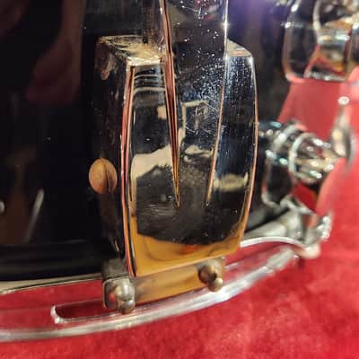 Clevelander II 5.5x14" Student Snare Drum Black w/ Carrying Bag, Stand & Practice Pad image 5