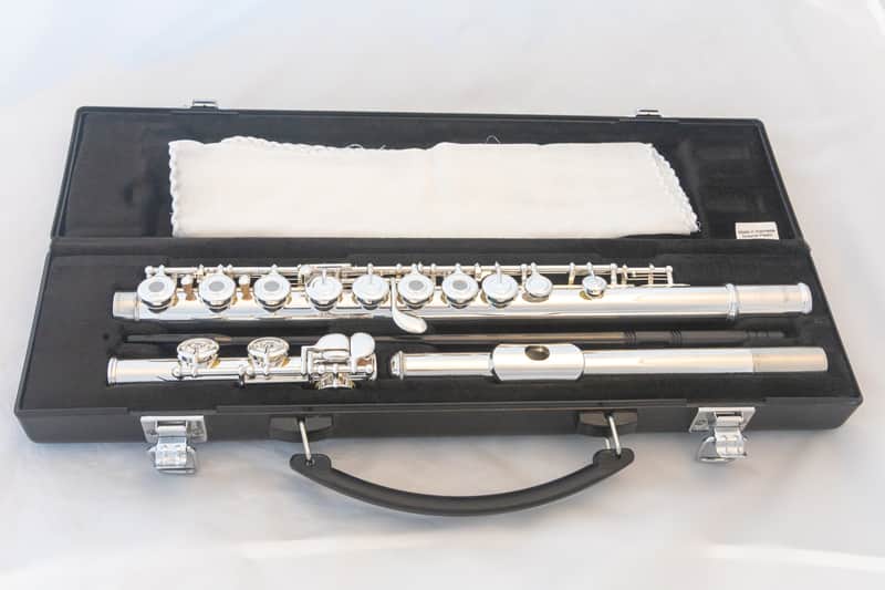 Yamaha YFL-282 Standard Open Hole Flute