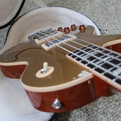 Gibson Left Handed Les Paul Bass 2013 Gold Top Lefty image 7