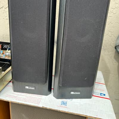 Axiom Audio Home Theater speakers model M22ti in great condition image 2