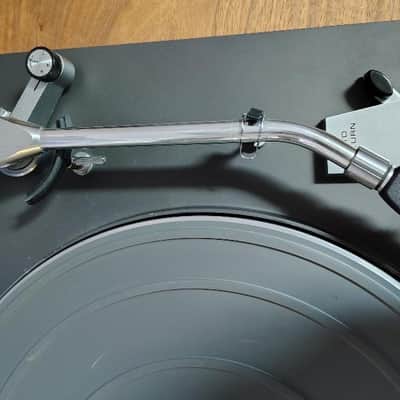 Pioneer PL50 turntable in excellent condition - 1980's image 3