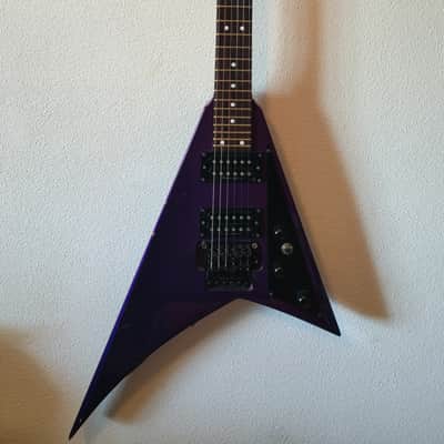 1993 Fernandes FV-105RR Randy Rhoads Flying V Polka Dot, Collector