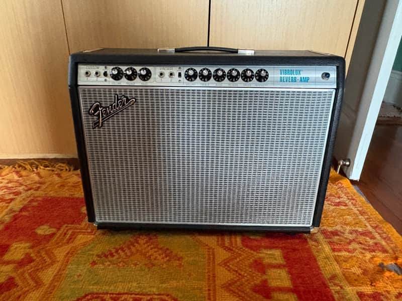 Fender '68 Custom Vibrolux Reverb-Amp 2-Channel 35-Watt 2x10" Guitar Combo