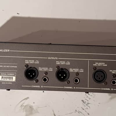Samson E62 1/3 Octave Dual 31 Band Graphic Equalizer image 2