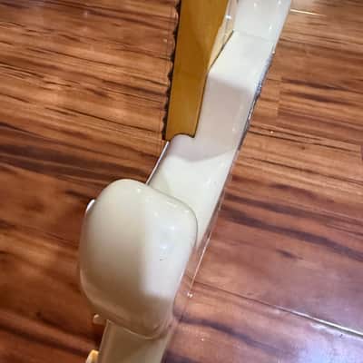 Fender St72 1985 Scalloped - Cream White image 16