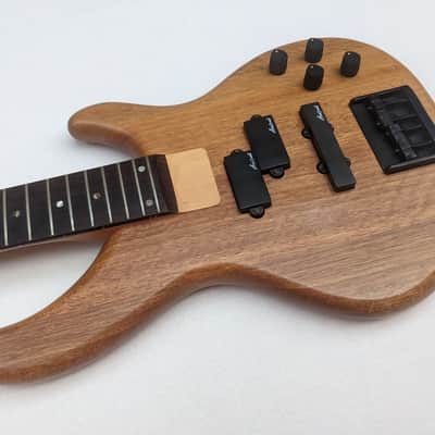 ARIA (PRO II) IGB 50 bass guitars