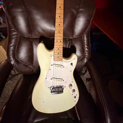 Fender Duo-Sonic 1998 - Olympic white road worn image 1