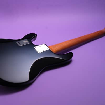 Sterling Stingray 5 RAY35 2025 - Sunburst image 5