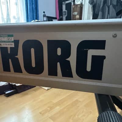 Korg Triton Studio 88-Key 120-Voice Polyphonic Workstation 2002 - 2005 - Silver image 17