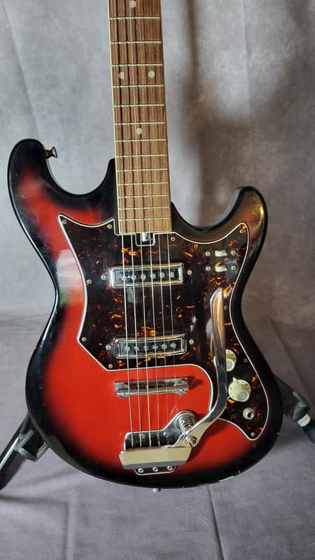 Rare 1960s Japanese Vintage Electric Guitar – Original Condition & Ready to Play! image 1