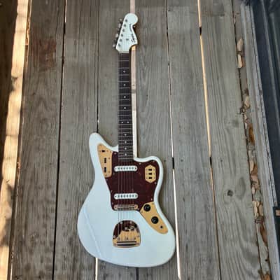 Squier Classic Vibe '60s Jaguar 2022 - Olympic White with Matching Headstock electric guitar Limited edition image 3