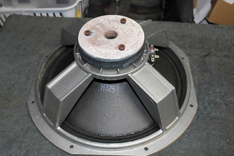 Peavey 15" Scorpion S-15825/8 ohm image 1