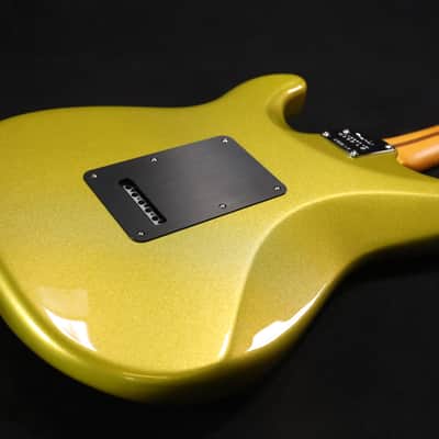 Fender American Ultra II Stratocaster HSS Maple Fingerboard Solar Flare 557 image 5