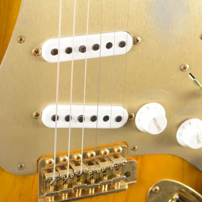Fender Custom Shop '55 Stratocaster Relic Wide Fade 2-Color Sunburst Gold Hardware image 3