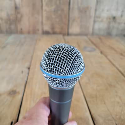 Shure Beta 58A Microphone in bag, excellent image 4