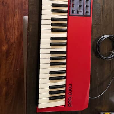 Nord Lead 49-Key 4-voice Polyphonic Synthesizer 1995- 1997Red image 6