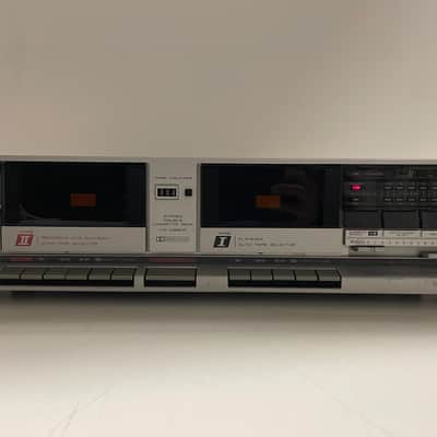 Akai - HX-A351W - Double Cassete Deck - New Belts image 2