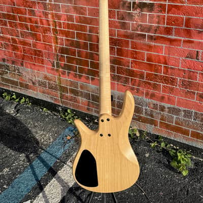 Fodera Monarch Std. 4 String Bass 2020 - gorgeous Fiddleback Maple 8 lbs. 7 oz. example by the Fodera Boyz ! image 4