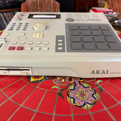 Akai MPC-2000 Sampler With 8 Output Board and SMPTE Board image 3