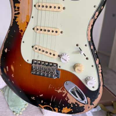Fender Mike McCready Signature Stratocaster 3 Color Sunburst Relic image 10