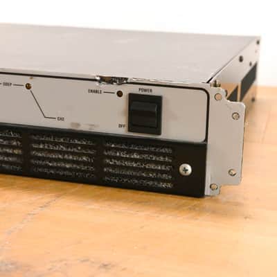 Crown Micro-Tech 600 2-Channel Power Amplifier CG01YXS image 2