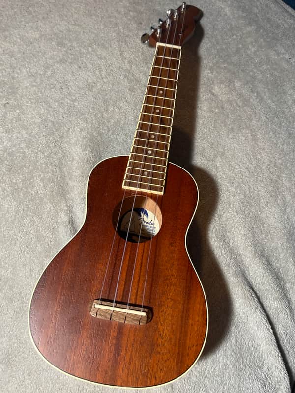 Fender california coast ukulele image 1