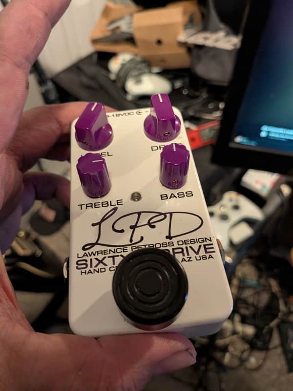 Lawrence Petross Design (LPD) Sixty 8 2018 - White image 1