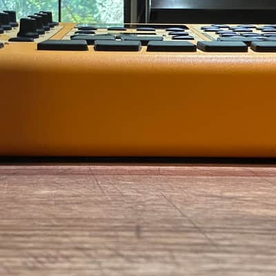 E-MU Systems XL-7 Command Station 128-Voice Synthesizer 2001 - Yellow / Black image 3